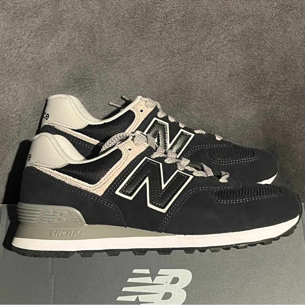 New Balance Women’s Sneakers 574 Black Size 8 US